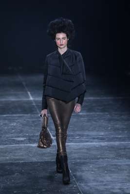 Looks para o inverno de 2016 da grife Uma, por Raquel Davidowicz, desfilados no 2º dia do SPFW