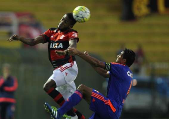 Último encontro: Flamengo 1x0 Sport (primeira rodada do Brasileirão-2016