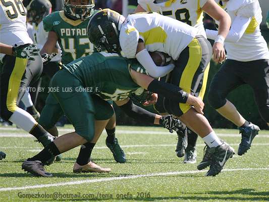SEMANA 5: Potros Salvajes Oro 42-0 Comanches / Conferencia II