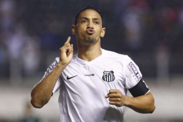 Em 2015, Ricardo Oliveira, do Santos, fez 20 gols no Brasileirão