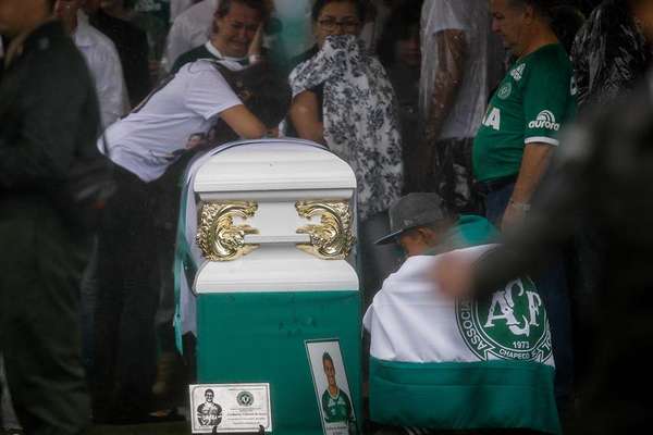 Velório coletivo na Arena Condá, em Chapecó, das vítimas da tragédia do voo da Chapecoense para a Colômbia
