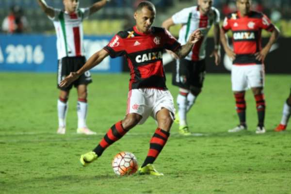 Alan Patrick deixa o Flamengo e volta para Shakhtar Donetsk