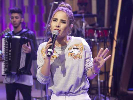 Wanessa Camargo não planeja ver o pai, Zezé di Camargo, no réveillon: 'Vou passar com a família do Marcus'