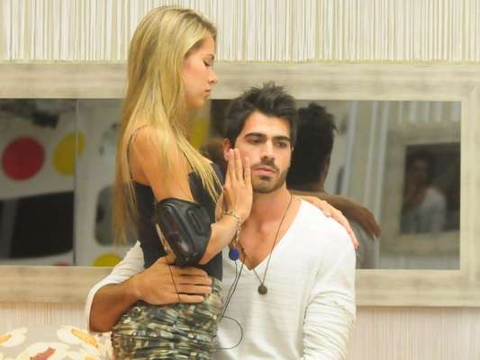 Adriana Sant'Anna e Rodrigão estão juntinhos até hoje! Os dois se apaixonaram no BBB 11