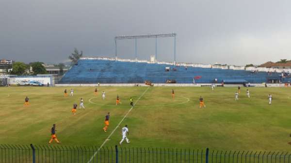 Debaixo de chuva, Portuguesa-RJ e Nova Iguaçu ficaram no zero na primeira rodada do Campeonato Carioca