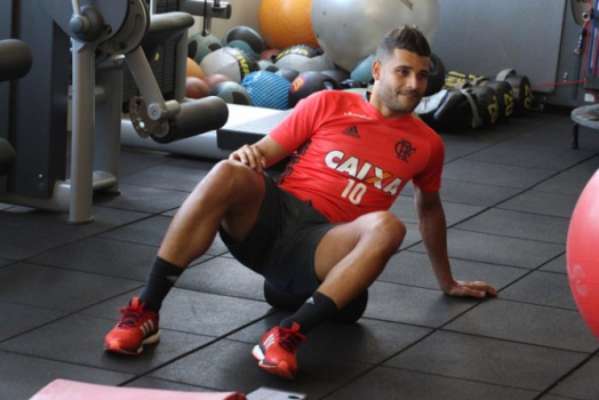 Ederson teve nome especulado em dois clubes do Paraná