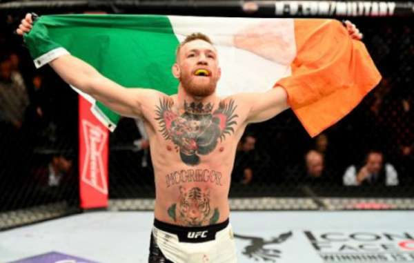 Conor McGregor é campeão dos leves do UFC