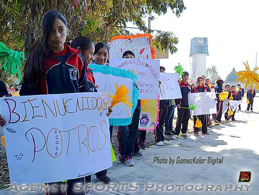 Potros Salvajes hacen servicio social en San Mateo Atenco