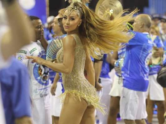 Sabrina Sato brilhou no ensaio técnico da Vila Isabel, que aconteceu neste domingo, 5 de fevereiro de 2017, na Marquês de Sapucaí, no Rio