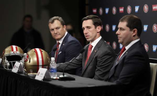 Kyle Shanahan es presentado en San Francisco