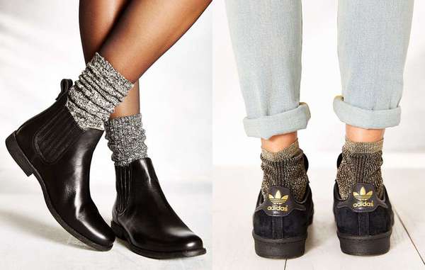 As meias lurex com glitter estão pipocando em muitas lojas fast fashion, como a Forever 21. Você pode usar o modelo com botas e tênis para deixar a produção mais alegre e descolada.