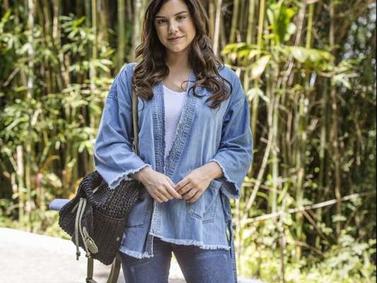 Alice Wegmann saiu do seu peso normal após sofrer compulsão alimentar em 2016