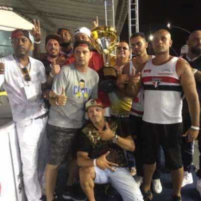 Independente comemora a vaga no Grupo Especial e o vice-campeonato no Grupo de Acesso
