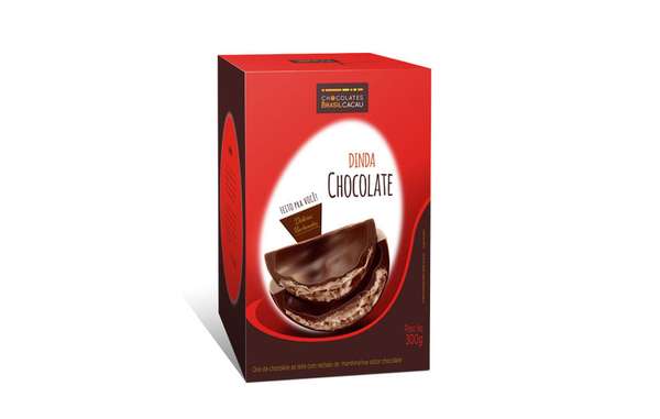 Ovo de Páscoa Dinda ChocolateQuer marshmallow? Então o Ovo de Dinda de Chocolate é o que você procura! A delícia cremosa de 300g da Brasil Cacau custa de R$42,90. O ovo não é novidade, já que foi sucesso em outras edições, mas o público gostou tanto que a marca resolveu trazê-lo de volta. Além dele, tem a opção de marshmallow tradicional.