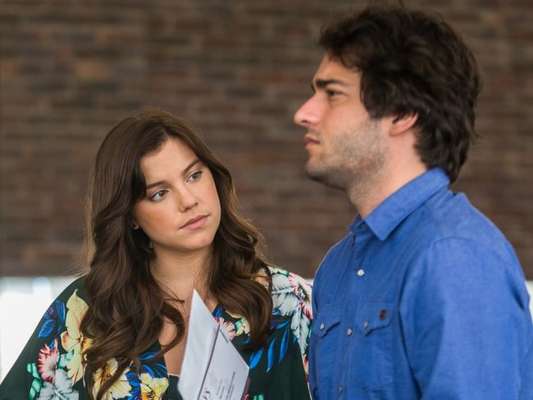 Alice Wegmann e Humberto Carrão vão gravar dois desfechos para seus personagens, na reta final da novela 'A Lei do Amor'