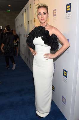 Title: Katy Perry sacó su lado mas flamenco en la gala The Human Rights Campaign 2017.