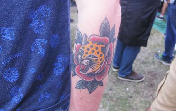 As tatuagens estavam presentes na grande maioria do público!