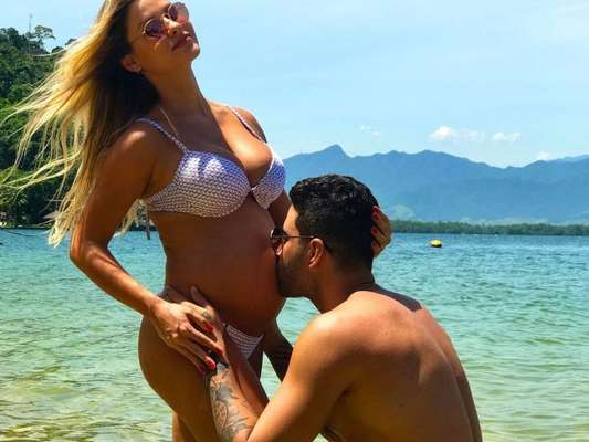 Andressa Suita está grávida de seu primeiro filho com o sertanejo Gusttavo Lima