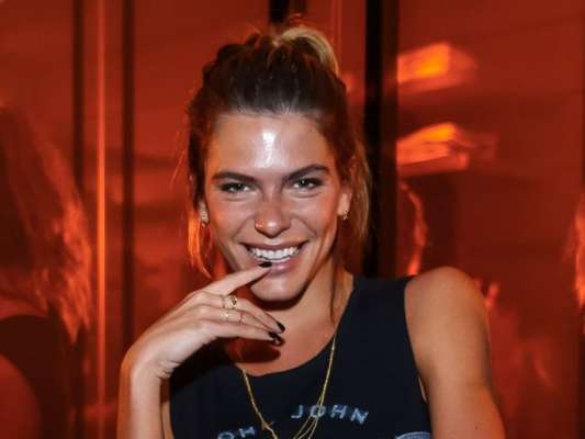 Mariana Goldfarb despistou sobre polêmica com Marina Ruy Barbosa: 'Já passou!'