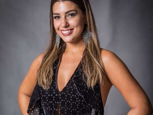 'A gente está na correria', afirmou a ex-BBB Vivian sobre definir a relação com Manoel