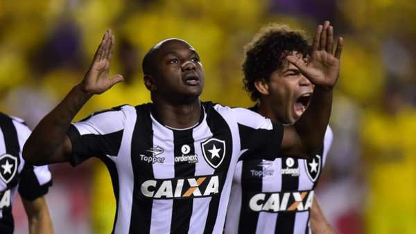 Confira a seguir a galeria especial do LANCE! com imagens do empate entre Botafogo e Barcelona, do Equador, nesta quinta-feira