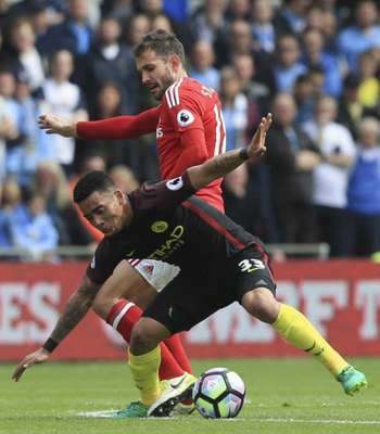 6/5 - 8h30 - CAMPEONATO INGLÊS: O Manchester City recebe o Crystal palace e precisa ganhar para seguir na zona de classificação para a Champions. Siga o tempo real do LANCE!. A ESPN Brasil transmite