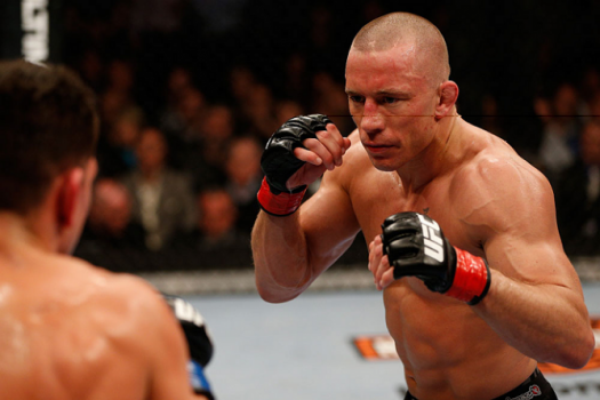Saint-Pierre é ex-campeão dos meio-médios do UFC