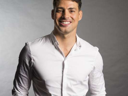 Cauã Reymond foi elogiado por Gabriela Spanic, da novela mexicana 'A Usurpadora', no 'Luciana By Night' desta terça-feira, 16 de maio de 2017