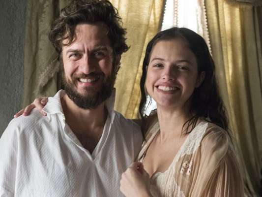 Domitila (Agatha Moreira) decide enfrentar Thomas (Gabriel Braga Nunes) depois que tem um encontro amoroso com Dom Pedro (Caio Castro), na novela 'Novo Mundo', em 24 de maio de 2017