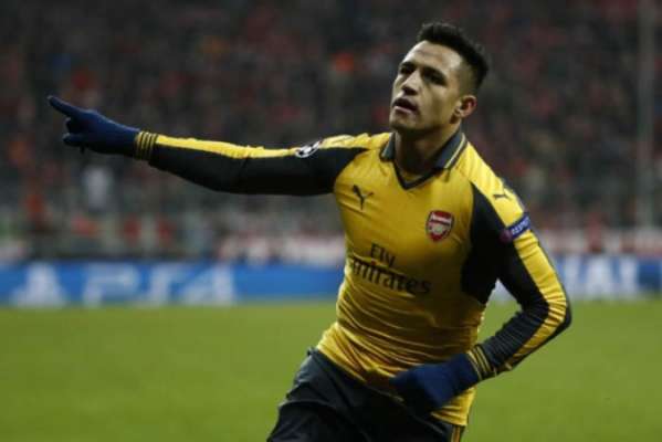 Veja imagens de Sánchez no Arsenal