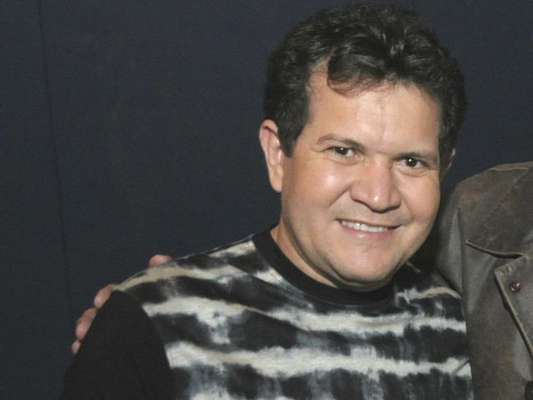 Ximbinha é insultado e bate-boca em restaurante por causa de Joelma