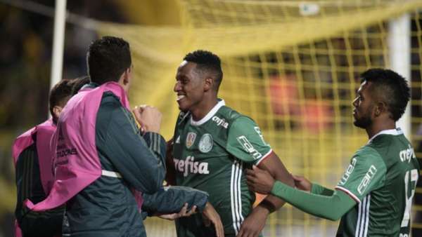 Sem vencer desde batalha no Uruguai, Verdão prioriza reação fora