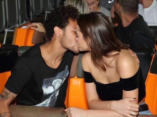 Bruna Marquezine e Neymar terminaram o namoro depois de um ano