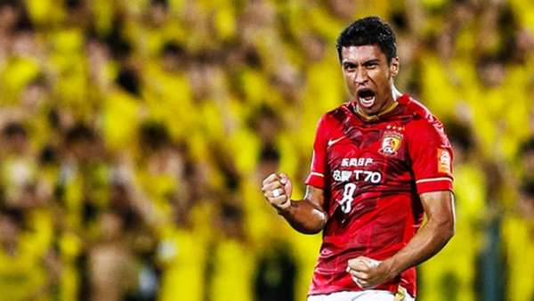 Veja imagens de Paulinho na China