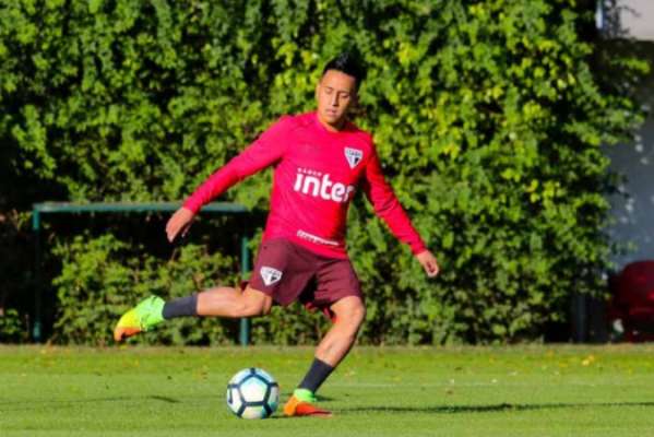 Cueva caiu de rendimento no São Paulo