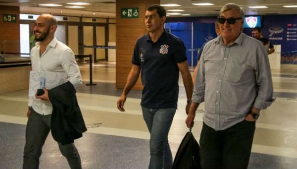 Alessandro Nunes, Fábio Carille e Flávio Adauto, os homens fortes da busca por reforços do Corinthians nesta temporada