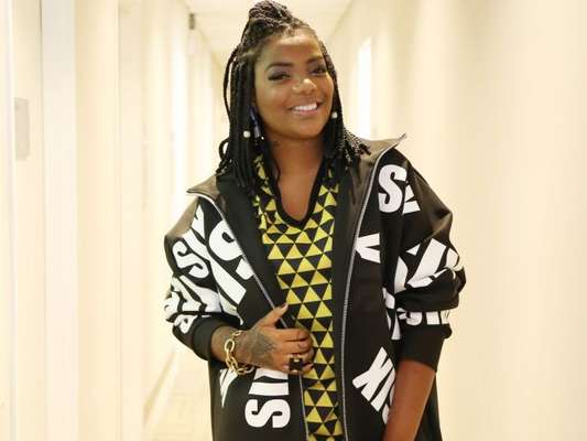 Aos 22 anos, Ludmilla não nega ter passado por cirurgias plásticas. Recentemente, a cantora celebrou o fato de ter turbinado os seios: 'Bonitinho'