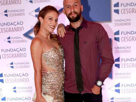 Maíra Charken vai se casar com o atleta Renato Anunes