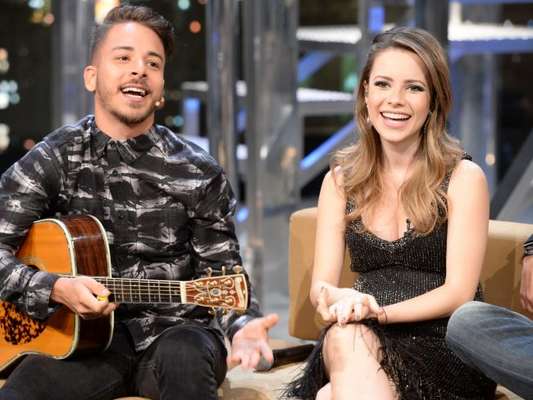 Sandy e Junior fizeram o pai, Xororó, se emocionar durante o programa 'É de Casa' deste sábado, 12 de agosto de 2017