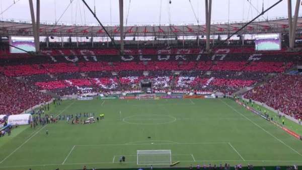 Torcida do Flamengo já fez diversos mosaicos no Maracanã