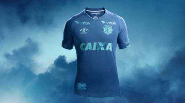 Avaí lança terceiro uniforme com tons diferentes de azul