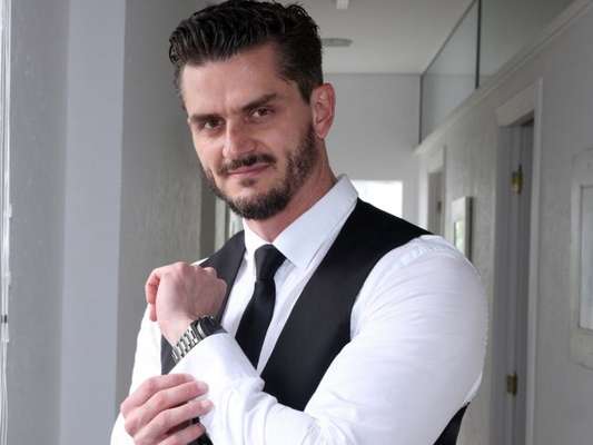 'A Fazenda': Marcos diz que Emilly o usou para ganhar 'BBB17' em conversa nesta quarta-feira, dia 13 de agosto de 2017
