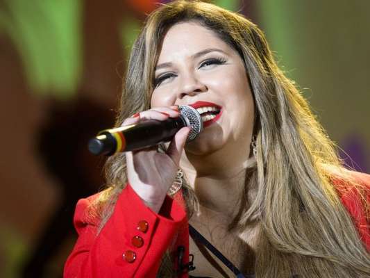Marília Mendonça contou que os fãs a procuram para desabafar sobre traições
