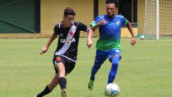Confira a seguir fotos especiais na galeria LANCE!