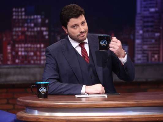 Danilo Gentili rebateu as críticas após ser acusado de dar bebida álcoolica para Maisa Silva no 'The Noite'