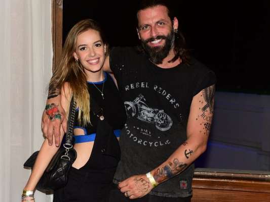 Henri Castelli assumiu o noivado com Maria Fernanda Saad no 'Mais Você' desta quinta-feira, 12 de outubro de 2017