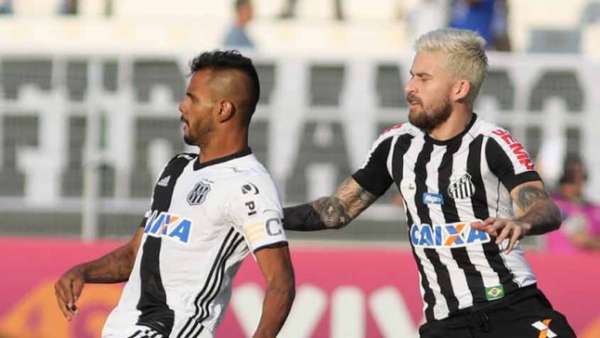 Lucas Lima no empate em 1 a 1 com a Ponte