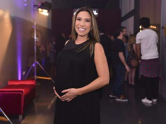 Patricia Abravanel fez piada neste domingo, 15 de outubro de 2017, com o nome que sua filha deve ganhar