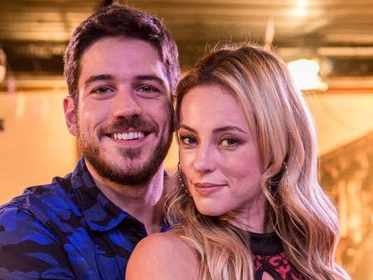 Jeiza (Paolla Oliveira) engravida de Zeca (Marco Pigossi) e tem dois filhos, no último capítulo da novela 'A Força do Querer'. Quem adianta é a colunista Carla Bittencourt, do jornal 'Extra', nesta quinta-feira, 19 de outubro de 2017