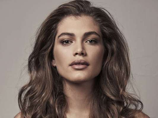 Top trans Valentina Sampaio exalta participação em 'A Força do Querer' em entrevista ao Purepeople nesta sexta-feira, dia 20 de outubro de 2017